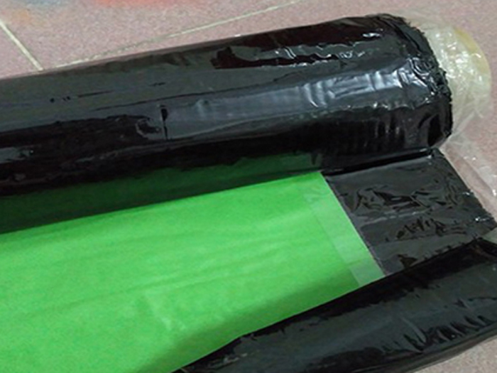 快速反应粘强力交叉膜自粘防水卷材